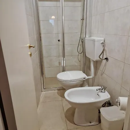 לינה וארוחת בוקר Battisti & Breakfast לצ'ה